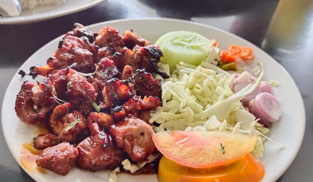 Sate Kambing dan Sapi Lezat di Sate Bantar: Pengalaman Kuliner yang Menggoda Jl Wates Km 13