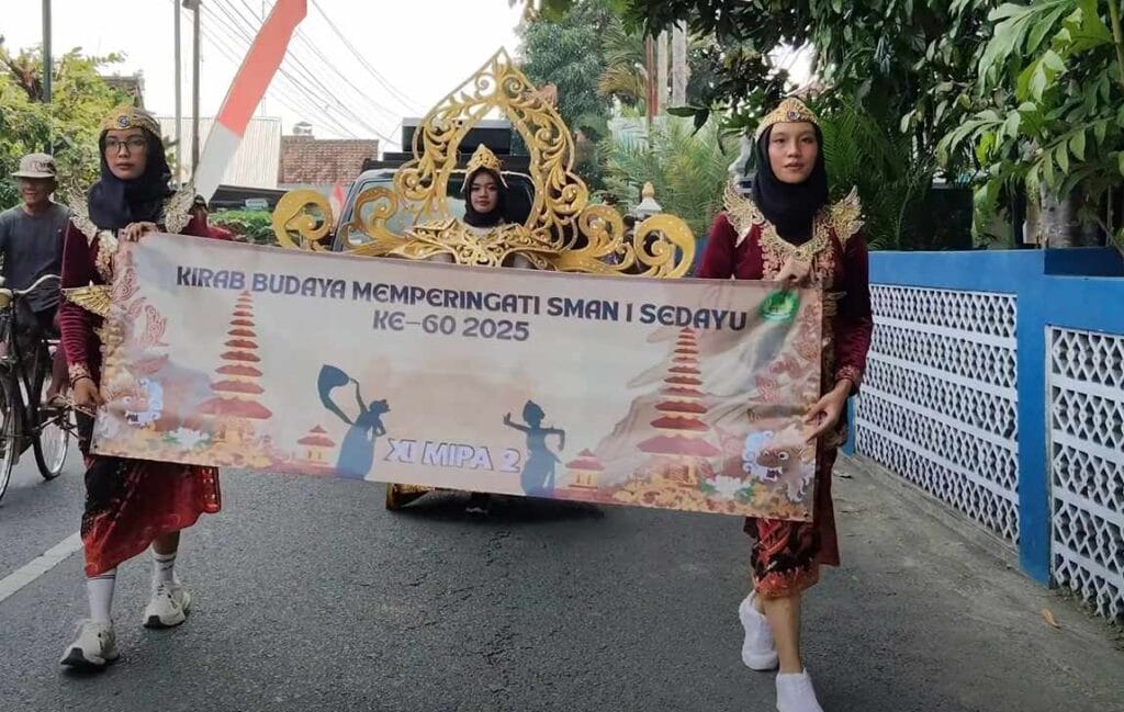 Kirab Budaya Nusantara 2025 SMAN 1 Sedayu Meriah, Warga Padati Sepanjang Jalan Panggang – Kemusuk